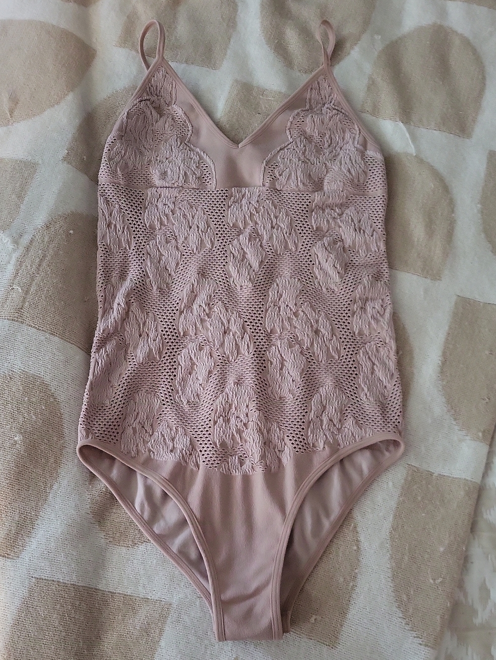 🩷Pretty Soft Blush Pink Lace One-Piece / Bodysuit Snap Closure